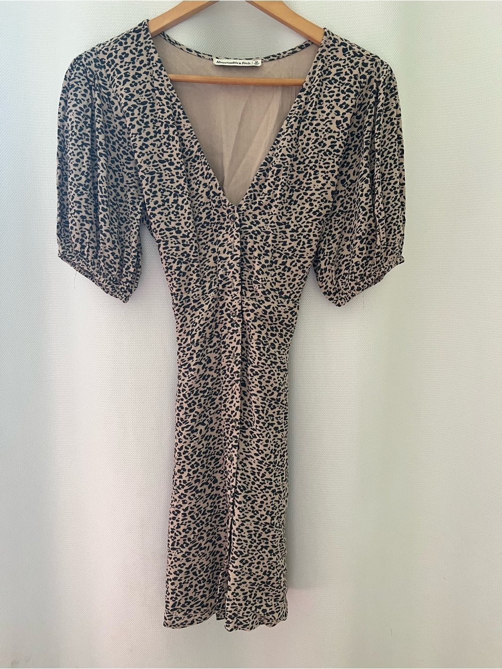 Abercrombie & Fitch Beige and Black Leopard Midi Dress